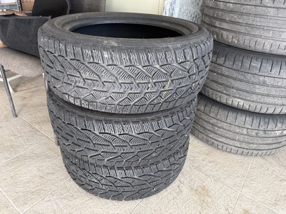 Продавам зимни гуми Kormoran 225/50/17 DOT4420