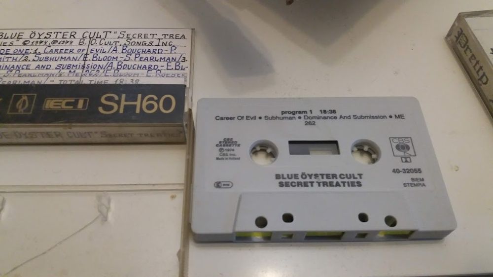 Оригинални касети на Blue Oyster Cult