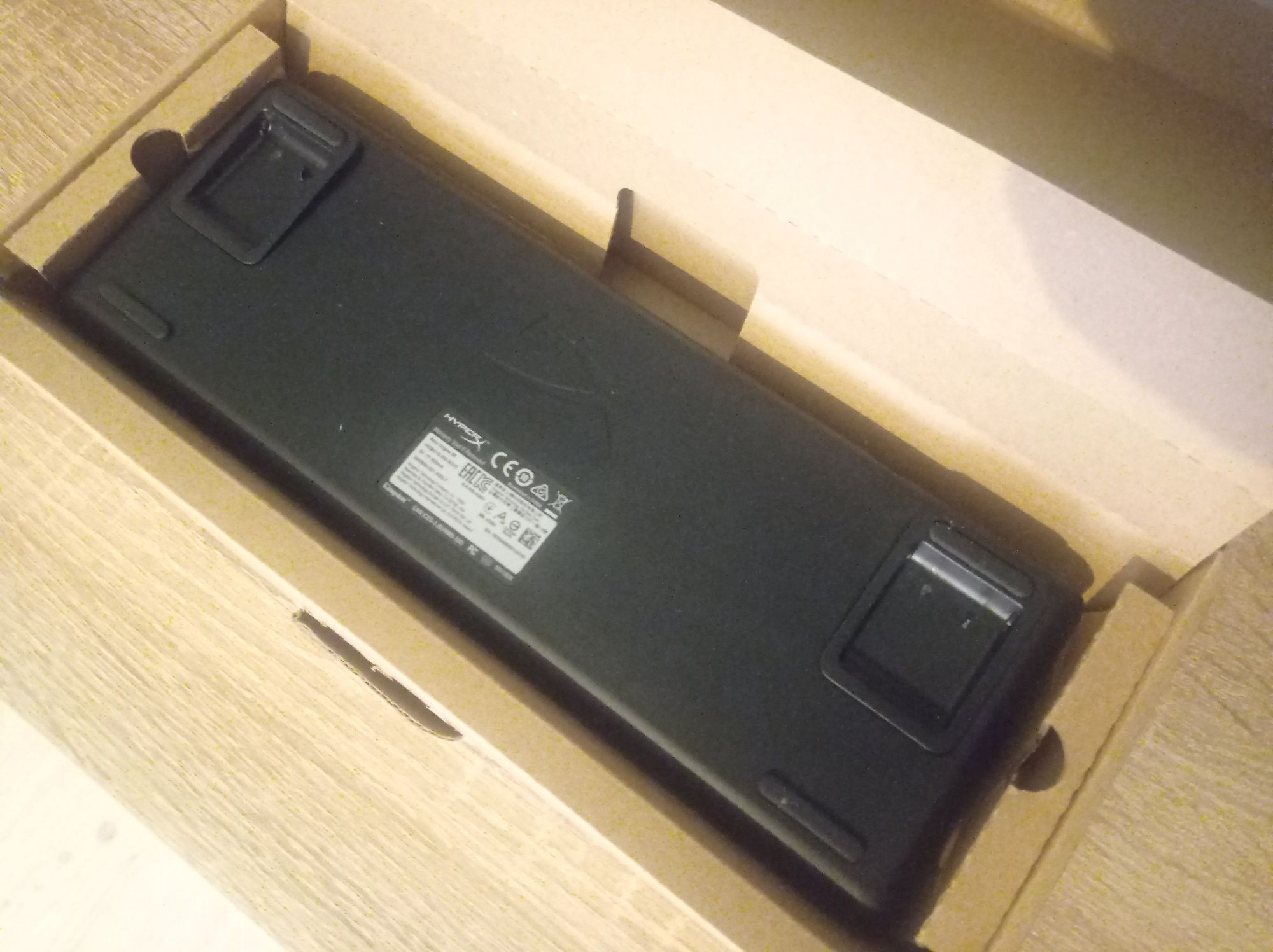 HyperX Alloy Origins 60 (tastatura mecanica posibil defecta)