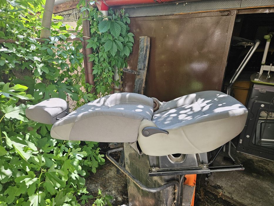 Scaun bancheta auto culisabil/ rabatabil