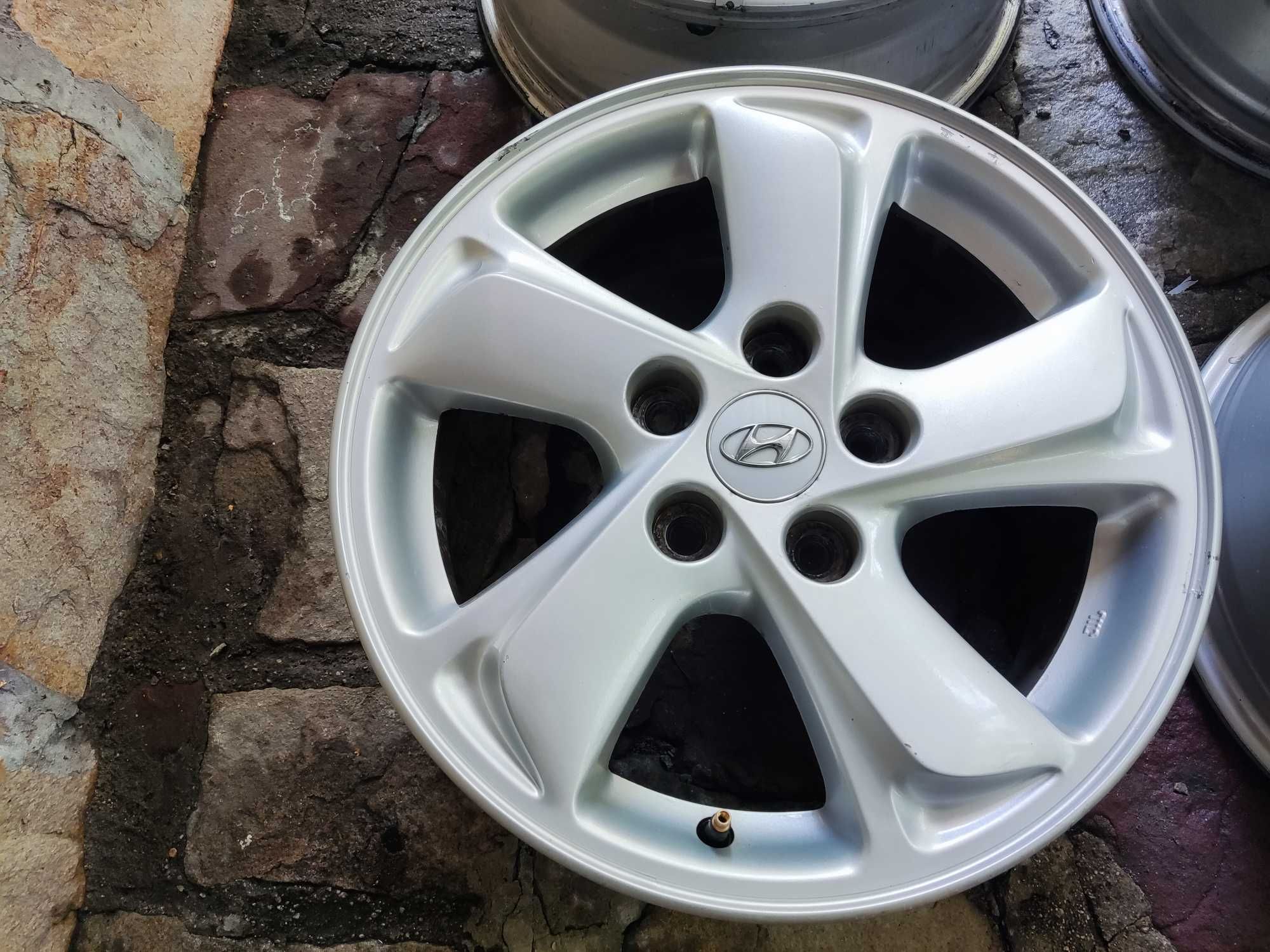 Хюндай 5x114,3 - 16 цoла oригинални лeти джaнти 5х114,3 Hyundai