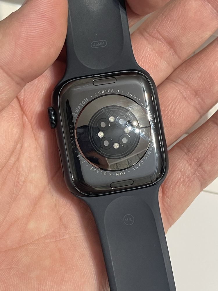 Apple watch 8 45mm как новый