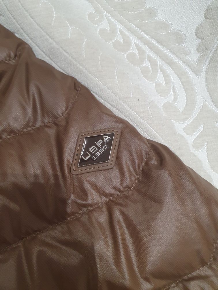 Продам весеннюю куртку U.S.Polo