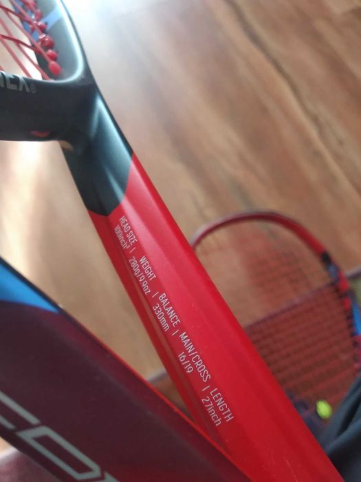 Тенис ракети Yonex Vcore 100L