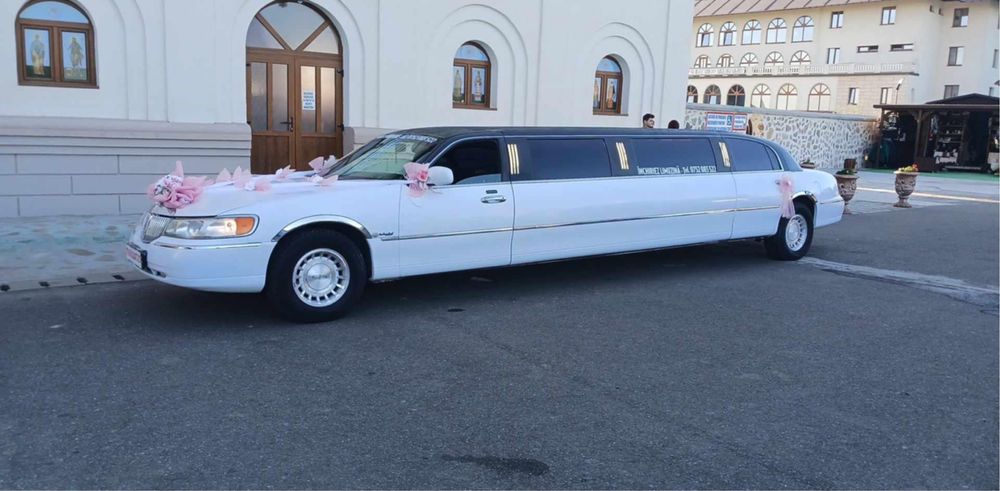 Lincoln Town Car Limuzina