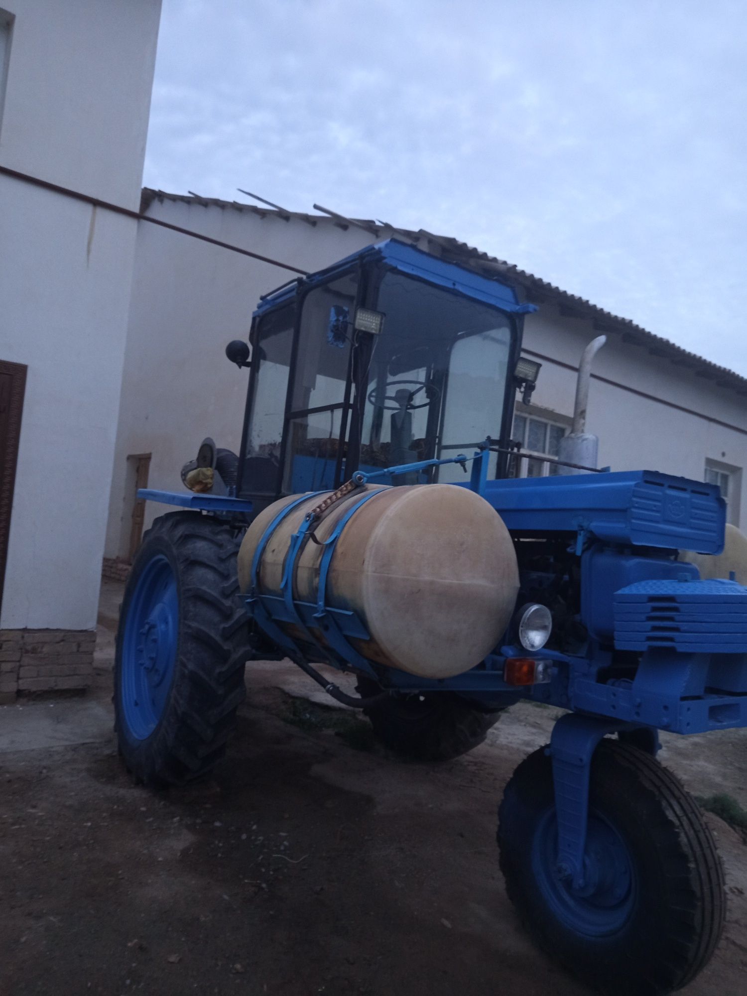 T28traktor va vp1 purkagick sotiladi