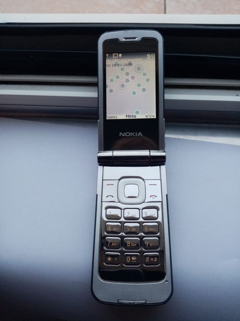 Telefon Nokia 7510a flip