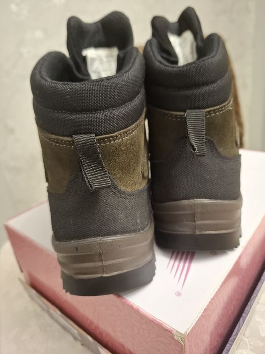 Срочно продам Обувь, ботинки мужские, водонепроницаемые.