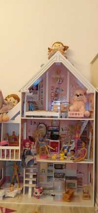 Casuta xxl Barbie ,lemn ,150 cm ,cu tot c se vede ,magazin,coafor,papu