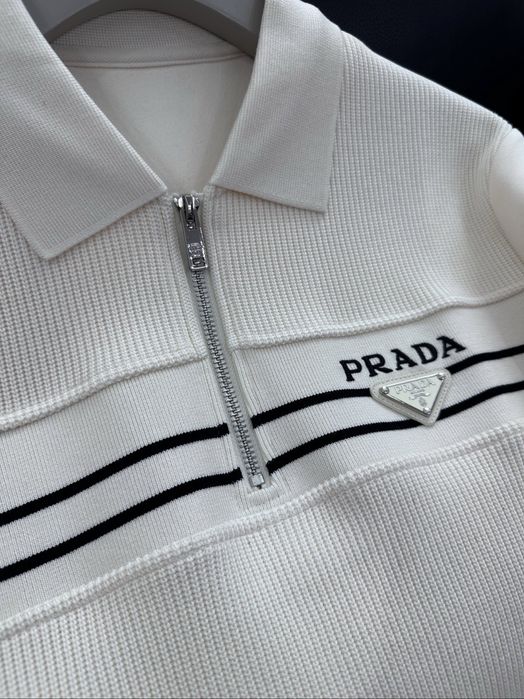 Bluza Prada , calitate premium , pe comanda , noua , M