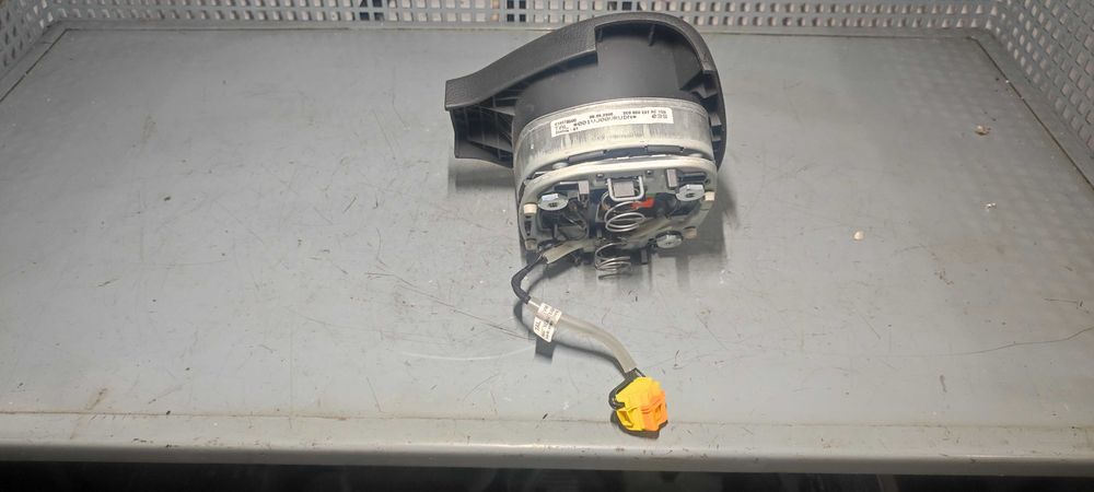 Airbag volan volkswagen vw passat b6 cod 3C0880201AC