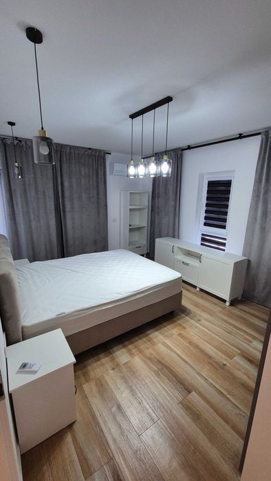 Proprietar închiriez ap 2 camere