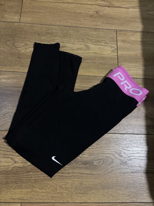 Ново дамско долнище nike