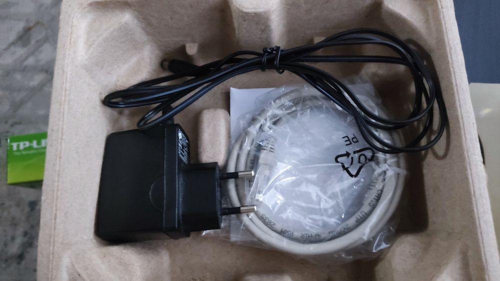 Продам роутер WiFi (модем сетевой) TP-link в хорошем состоянии,.