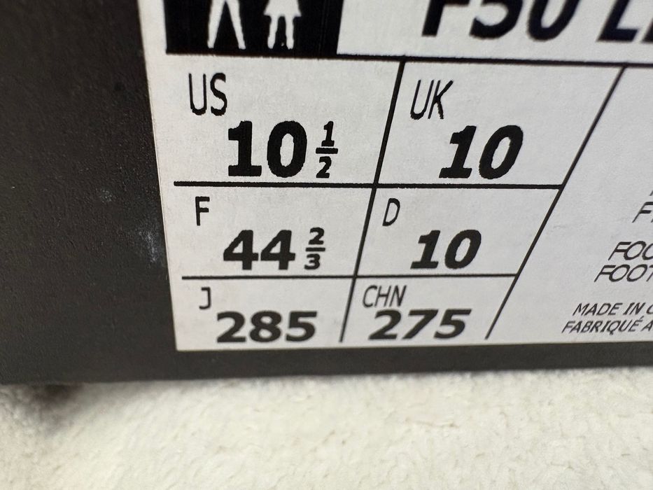 Vând Adidas original ghete fotbal cu eticheta