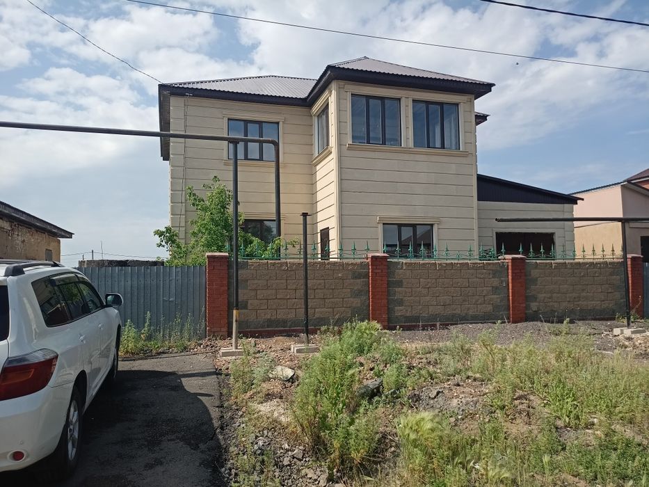 Дом в п.Талапкер