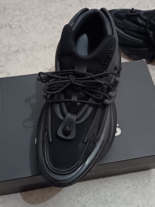 Vand adidasi Balmain paris