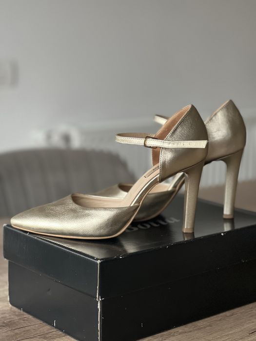 Pantofi aurii eleganti Botta 40