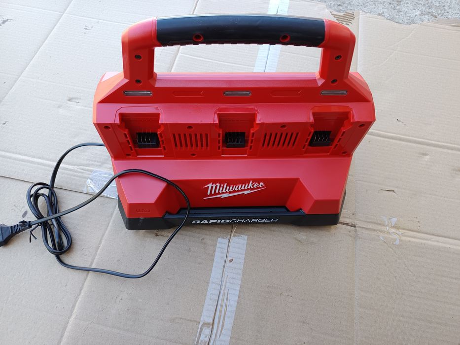 Fierăstrău de debitare Milwauckee M18 fuel brushless