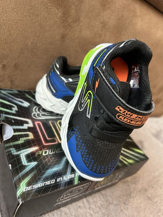 Детски светещи маратонки Skechers 21 номер