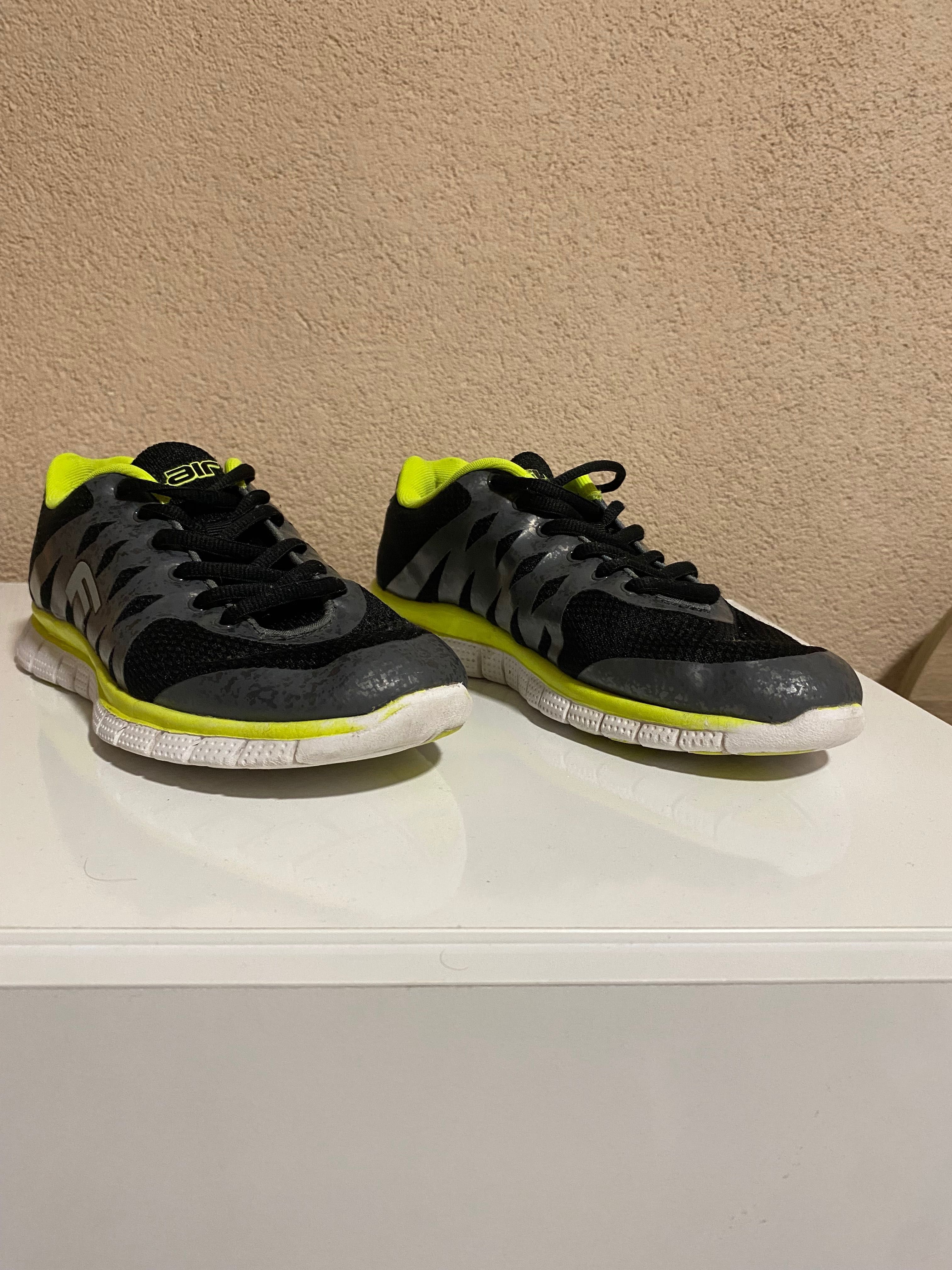 Спортни обувки Flair