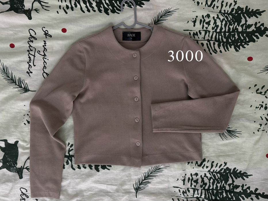 Продам женскую одежду S размера