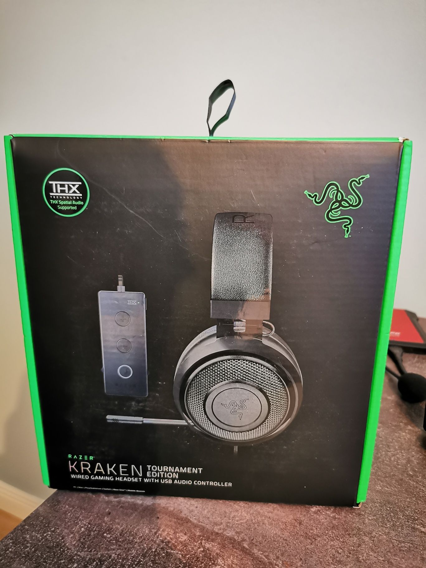 Vand casti Razer Kraken Tournament Edition 2019