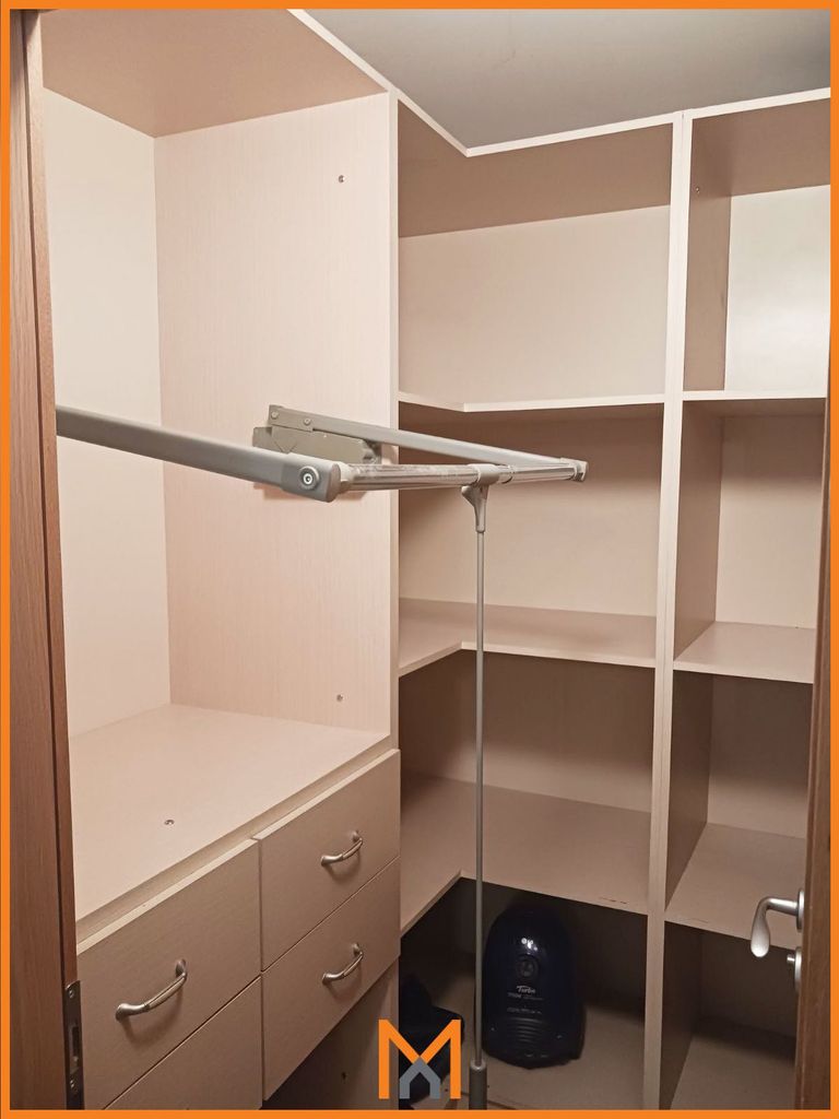 Продава се Тристаен апартамент в Севлиево - 116 кв.м за 998 €/кв.м - Снимка #3