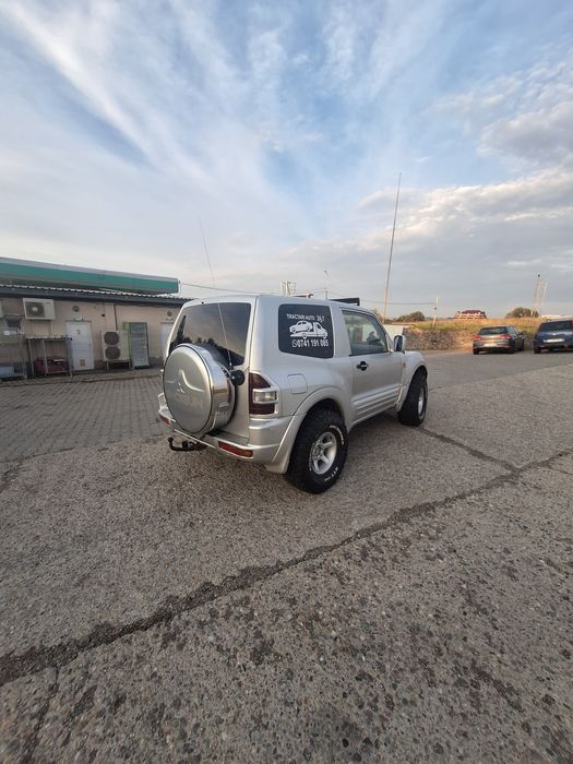 Mitsubishi Pajero pregătit de offroad