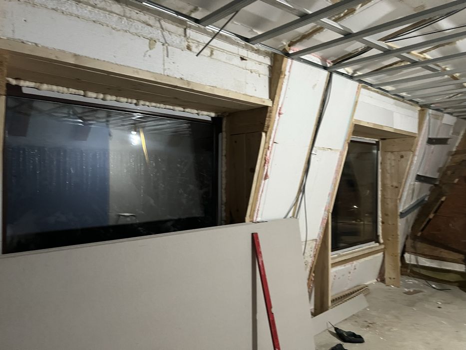 Executam lucrari de finisaje si constructii