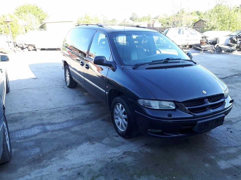 само на части Chrysler Grand Voyager 2,4 / 3,3 / 3,8