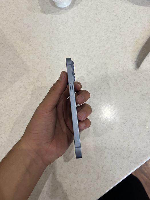 iPhone 14 телефон