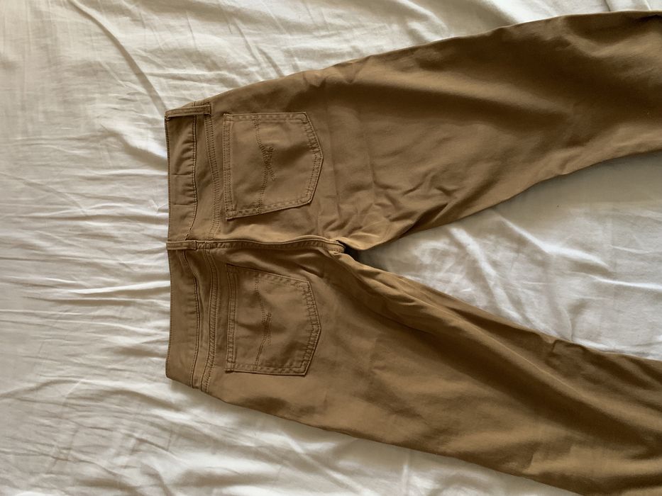 Нов  панталон GAP