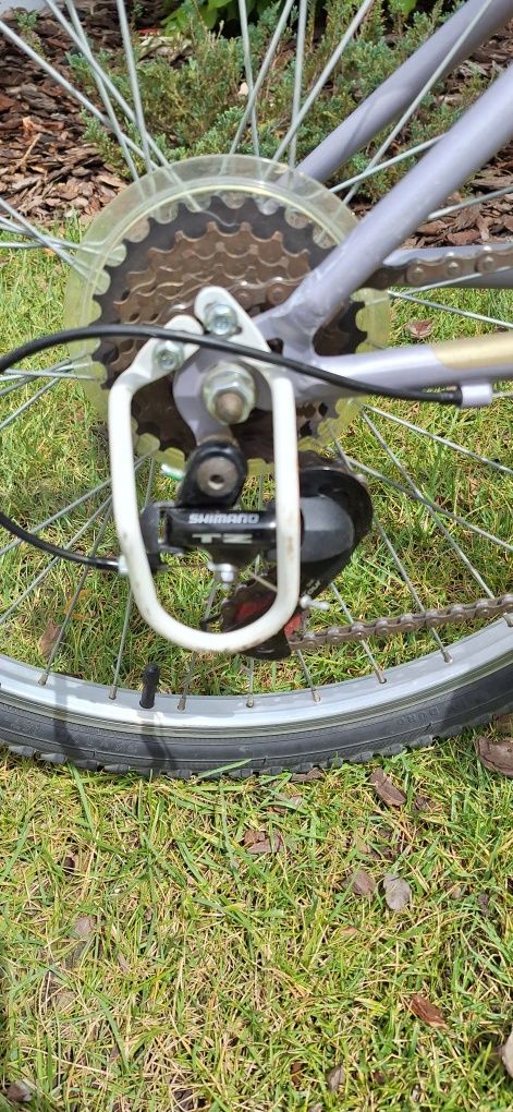 Vindem bicicletă B-twin în stare excelentă!