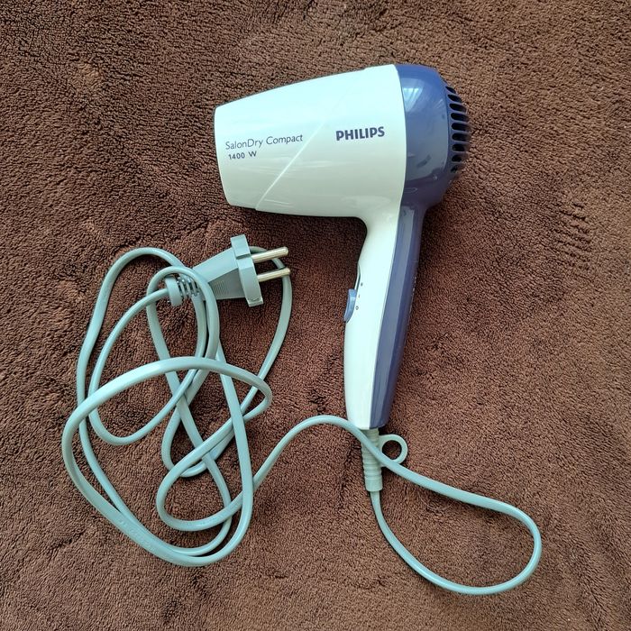 Uscator de par, föhn de voiaj