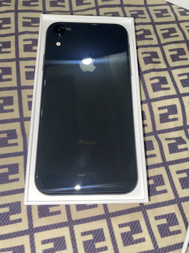 Iphone XR 64 в отличном состоянии