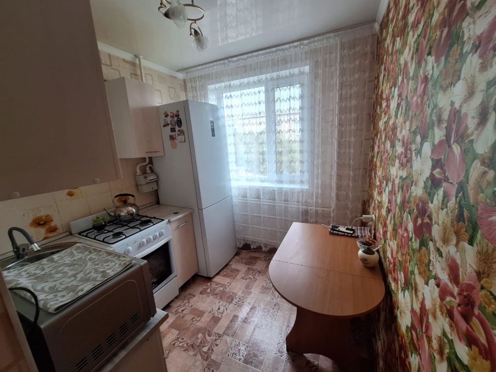 Продам квартиру в 7 мкр