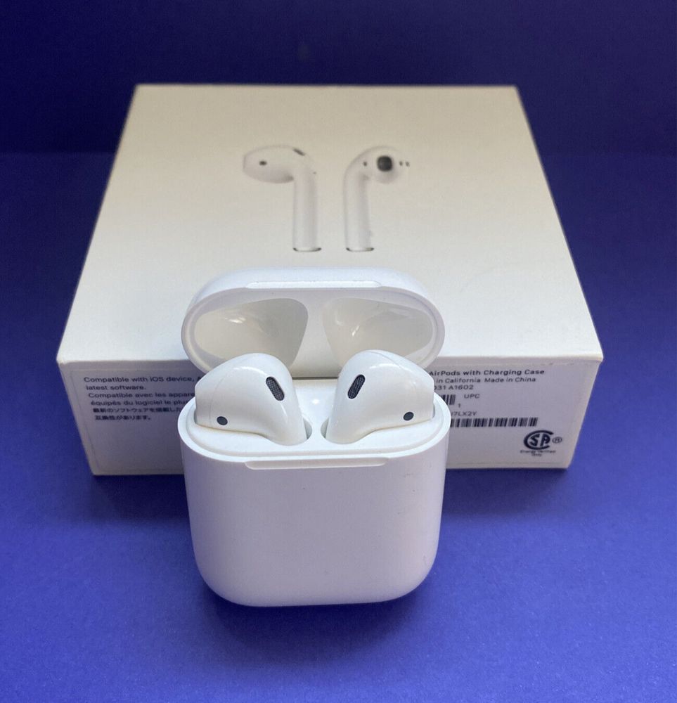 AirPods 2nd Generation cu carcasa de incarcare