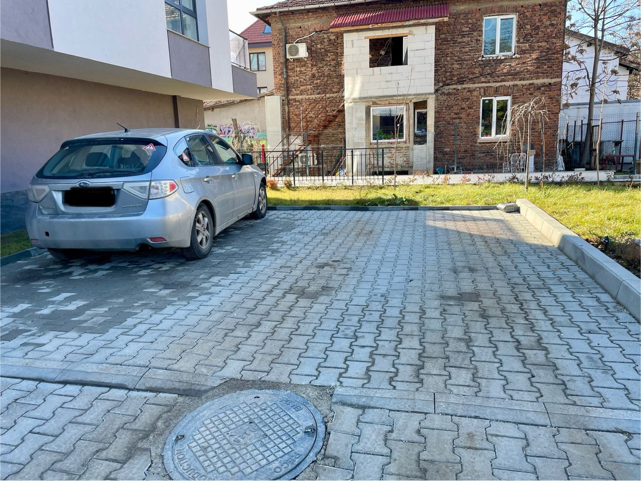 Дава се под наем Гараж / Паркомясто в София, Хаджи Димитър - 17 кв.м за 76.5 € - Снимка #2