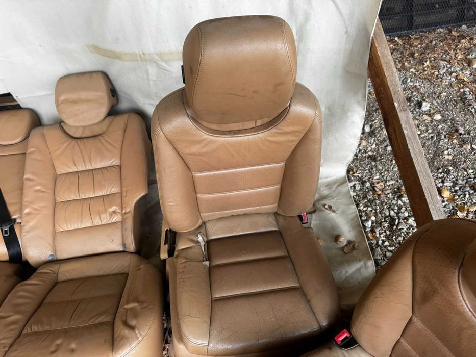 Кожен салон за Porsche Cayenne 2004г