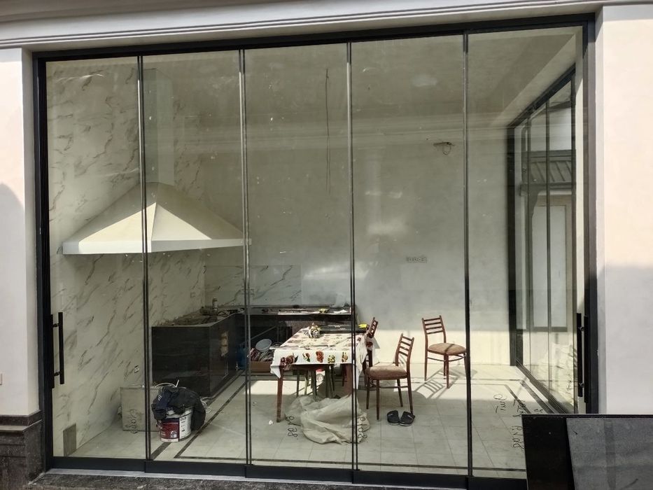 Межкомнатные стеклянные перегородки