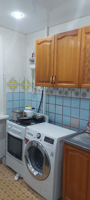 Продам 1-ком квартиру район ЖБИ.