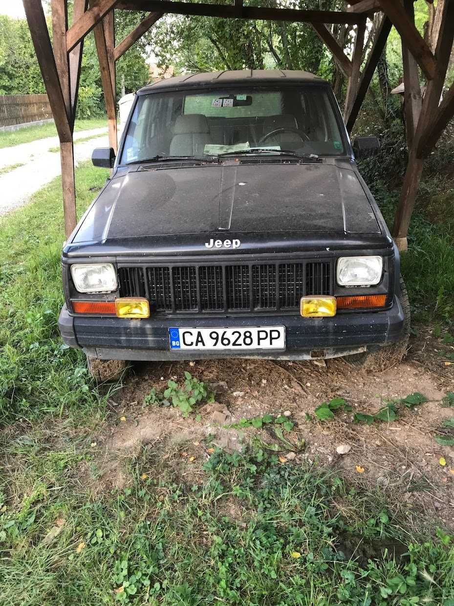 Jeep Cherokee XJ 4.0 ръчни скорости