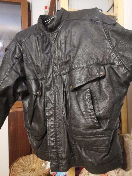Geacă de piele, stare FB, marimea 52-54.
