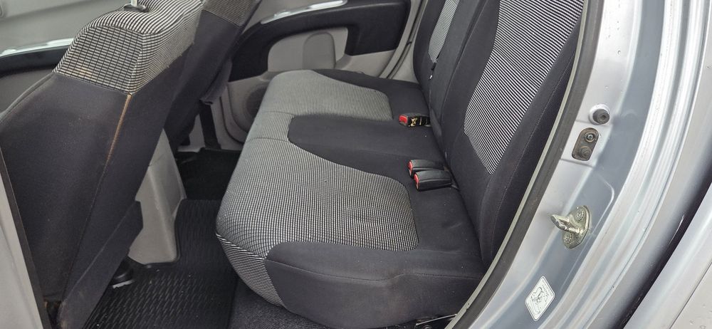 Mitsubishi L 200 climatronic 4x4 Cutie de viteza automată
