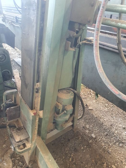 Fierastrau panglica tip centauro  si presa pentru rame .