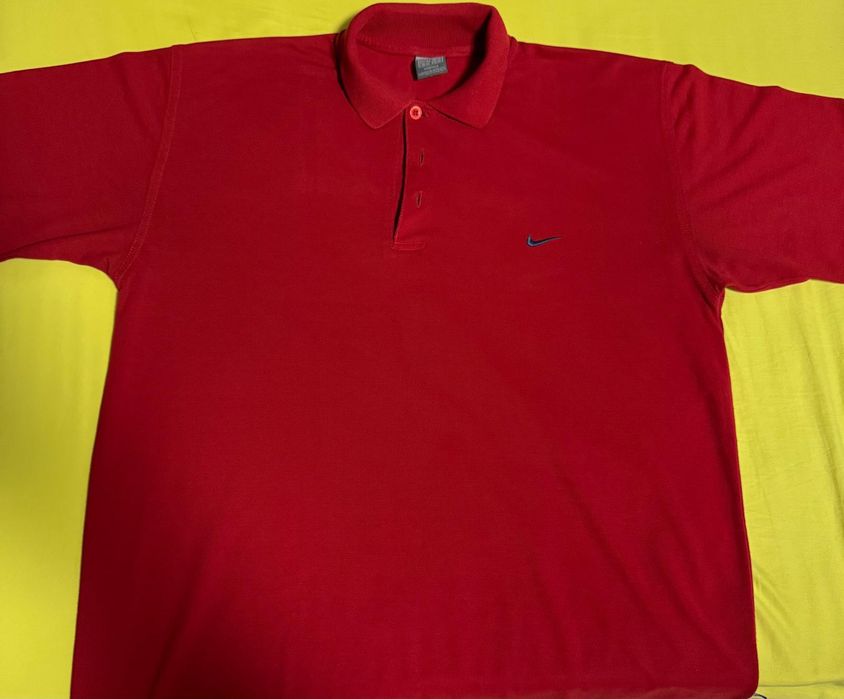 Tricou bărbătesc.