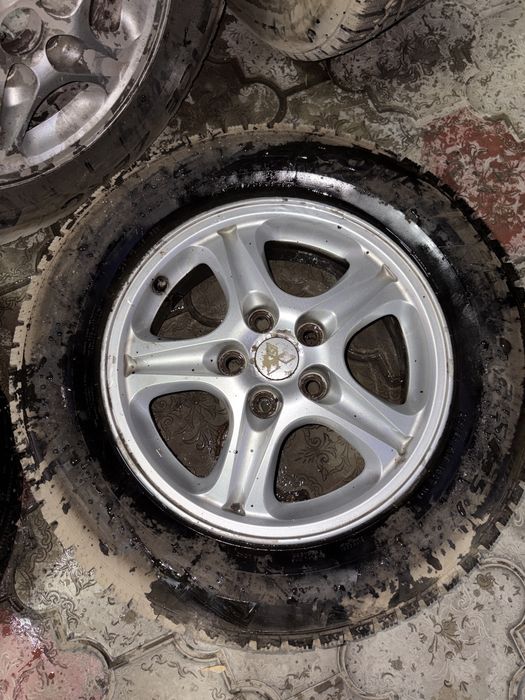 Диск титан. На Mitsubishi outlender. R16