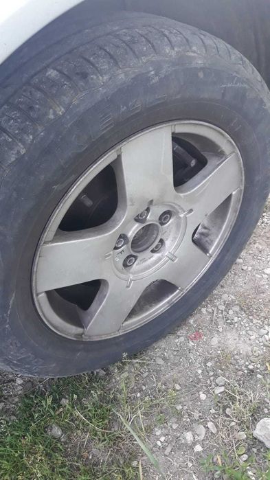 Jante +anvelope 1 set vara și un 1 set MS  jante aliaj.