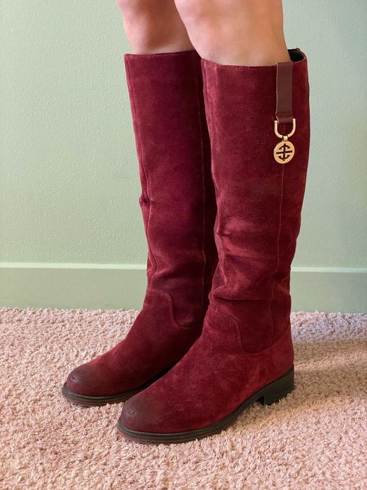 Новые замшевые сапоги